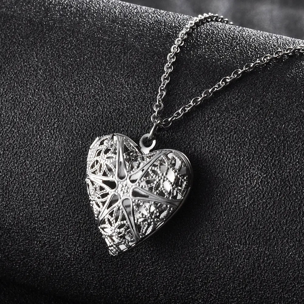 Heart Photo Frame Pendant Necklace | Stainless Steel