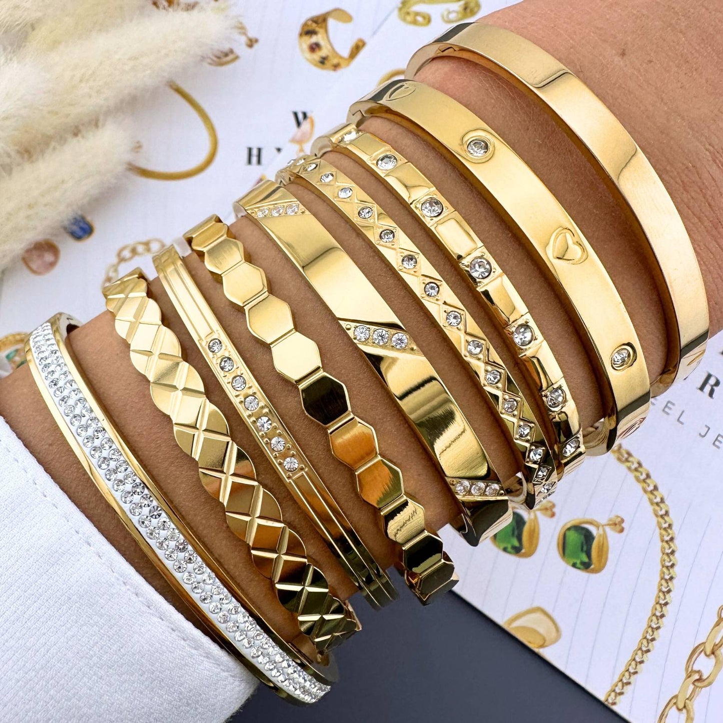 Elegant Link Bracelet in 18K Gold Plated Steel