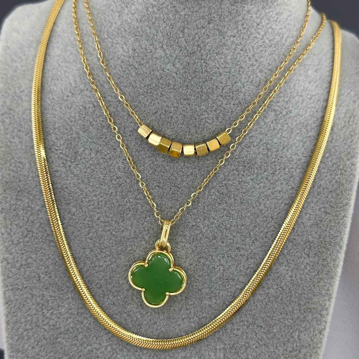 Elegant Chain Necklace in 18K Gold Plated Steel