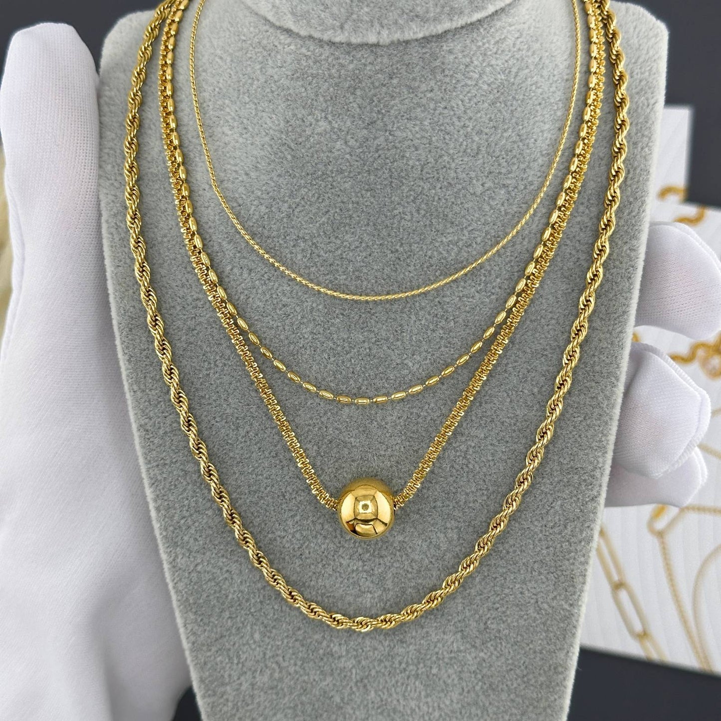 Contemporary Chain Necklace in 18K Gold Plated Steel