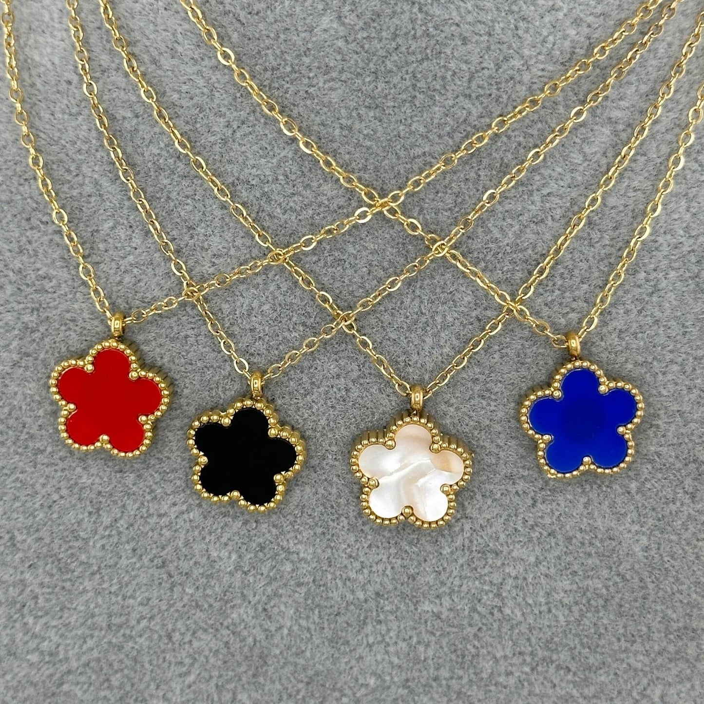 Delicate Flower Pendant in 18K Gold Plated Steel