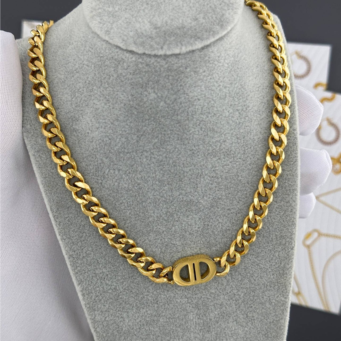 Contemporary Chain Necklace in 18K Gold Plated Steel