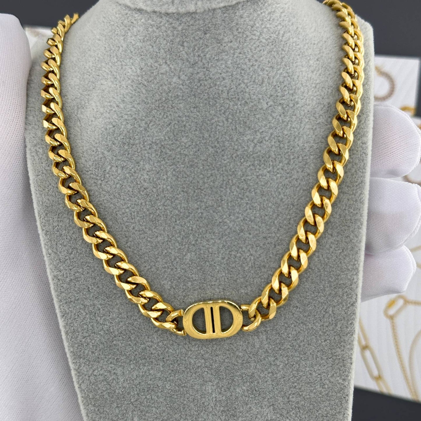 Contemporary Chain Necklace in 18K Gold Plated Steel