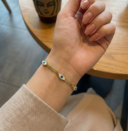 The Luna Evil Eye Herringbone Bracelet in 18K Gold