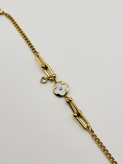 White Clover Paperclip Bracelet – Luxury Waterproof Bracelet