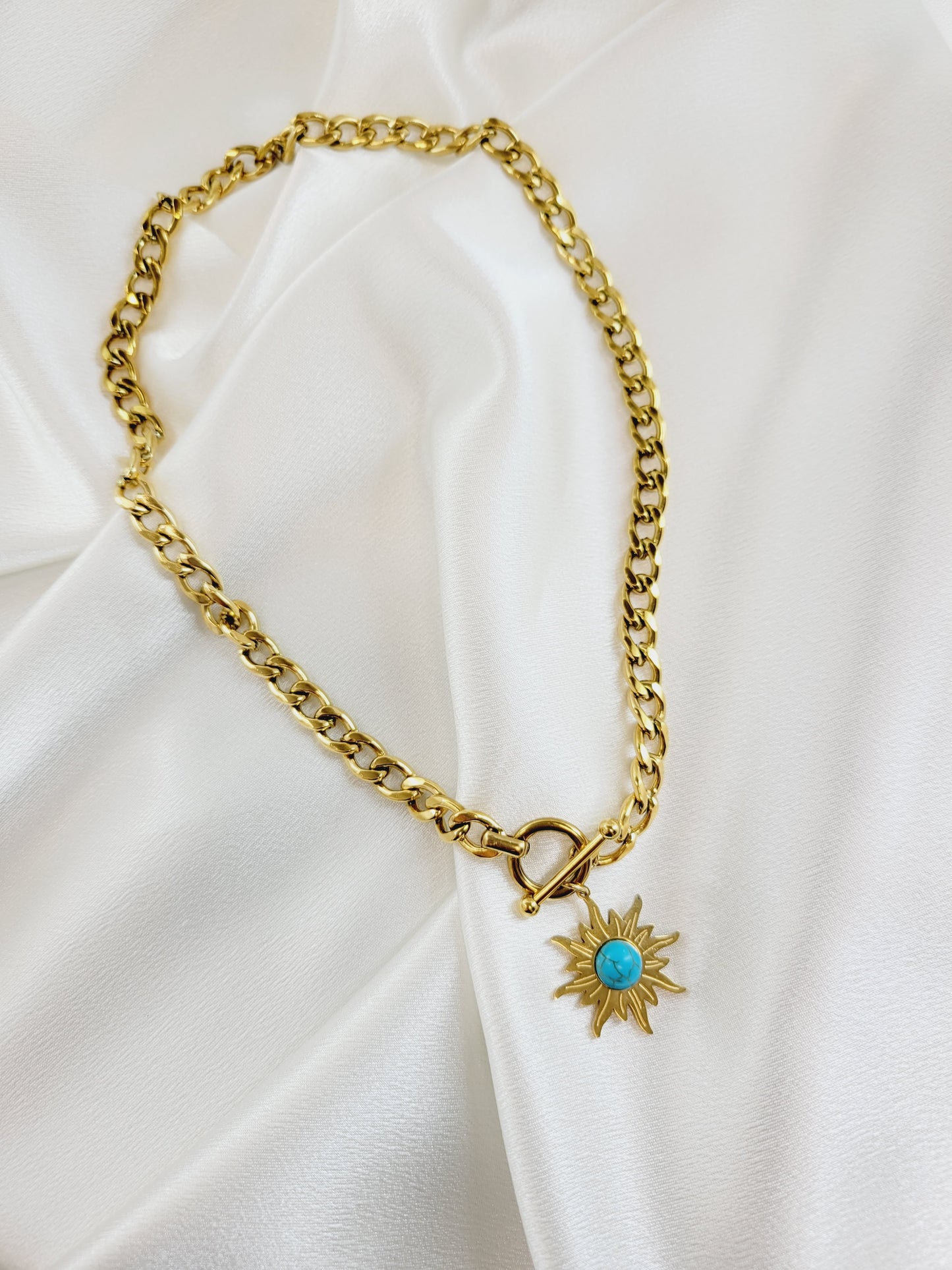 Sunflower Pendant Necklace - 18K Gold Plated
