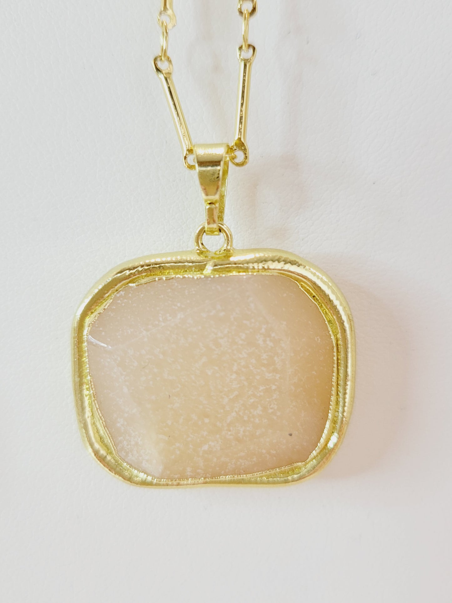 Amelia Stone Gilded Shape Necklace