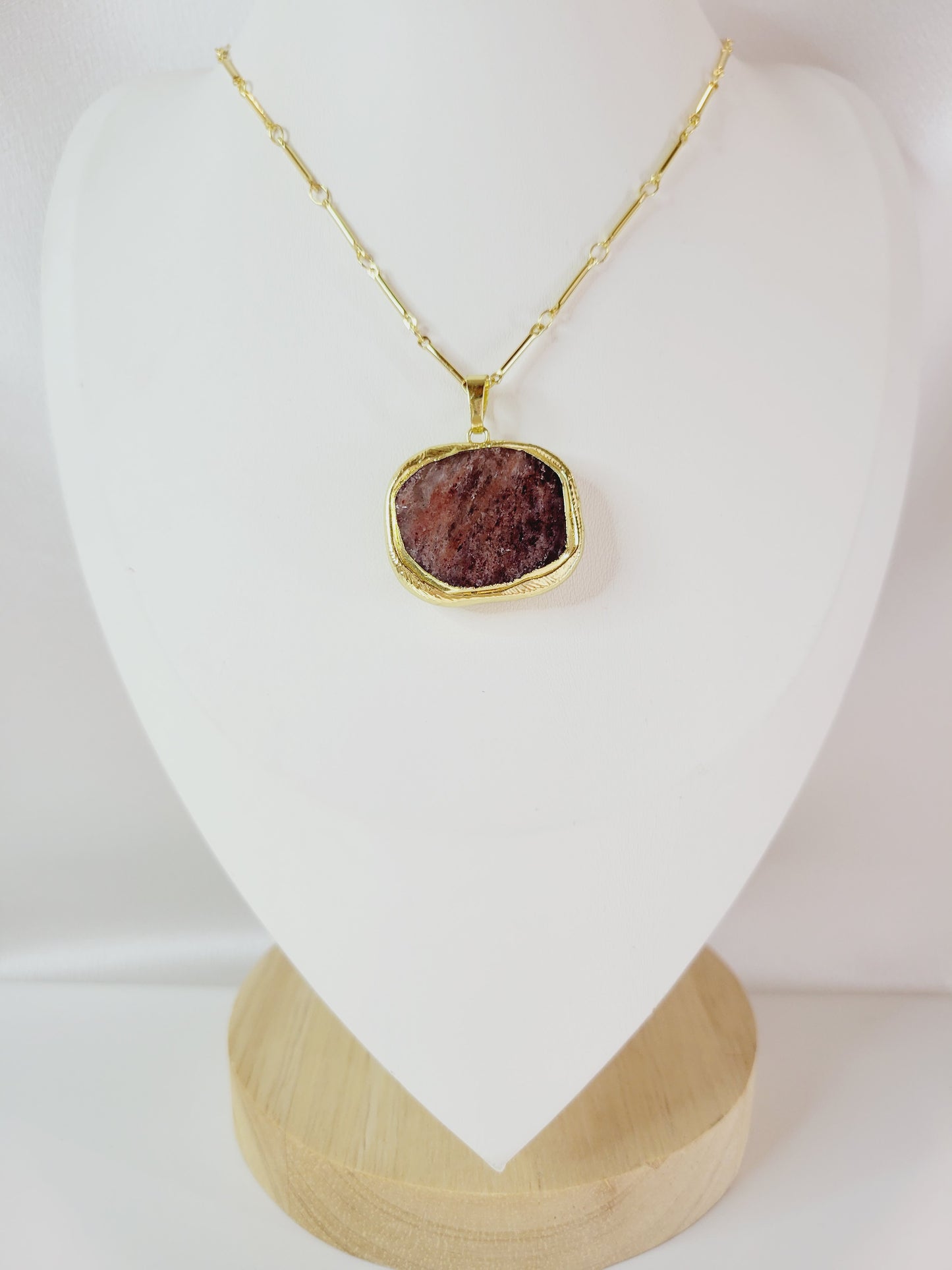 Amelia Stone Gilded Shape Necklace