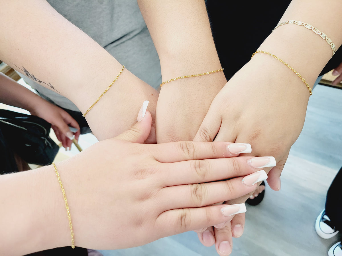 Reserve su cita para joyería permanente 