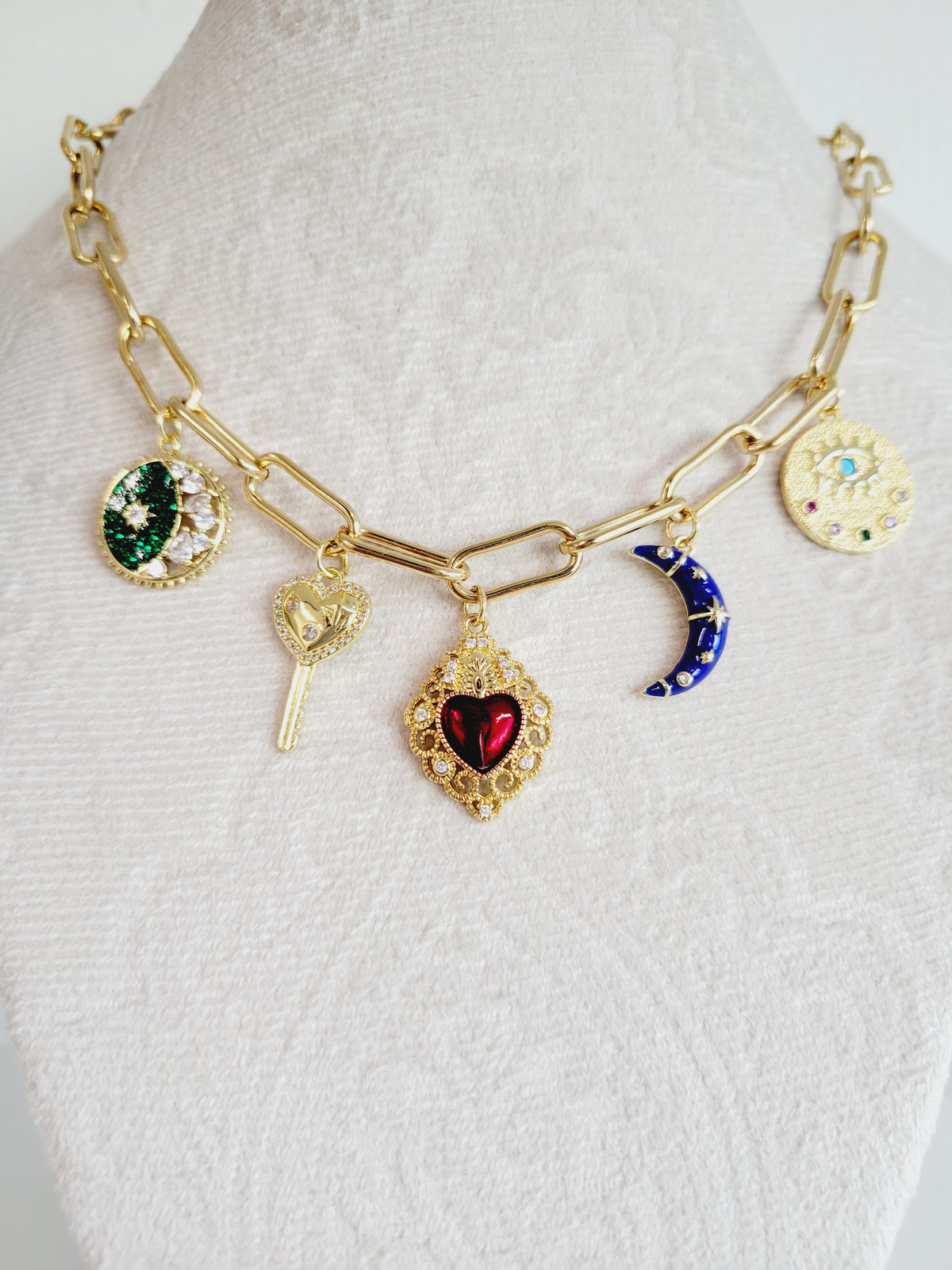 Charm Bar Fresno | Build Your Own Charm Jewelry