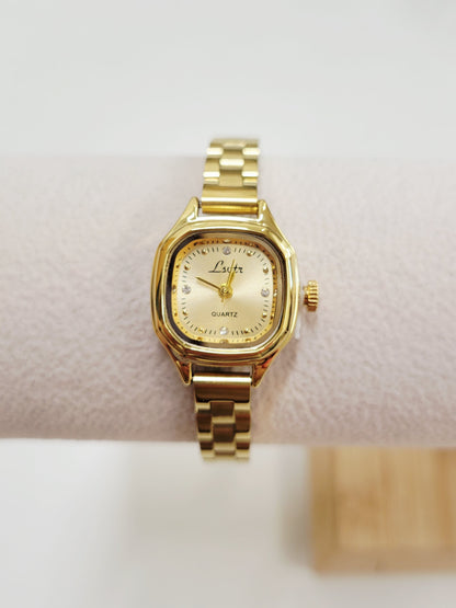 Golden Muse Vintage Watch – Classic Quartz Elegance