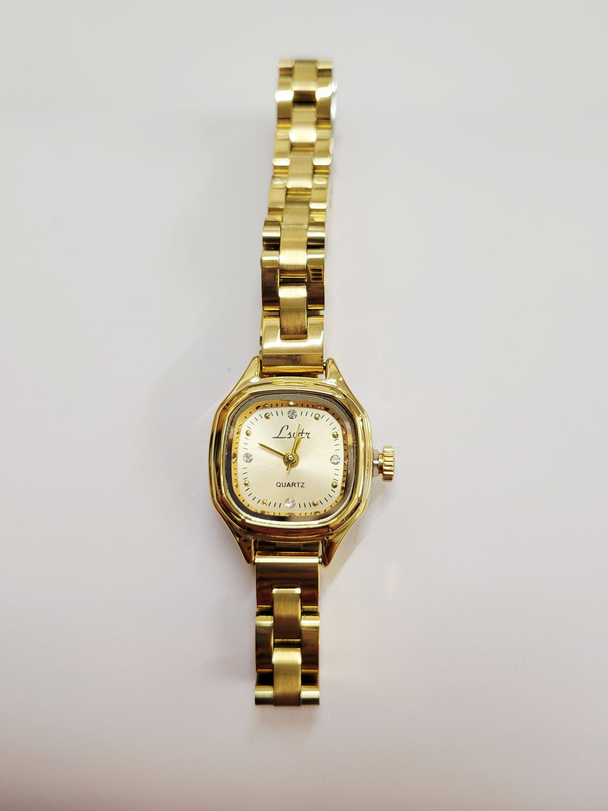 Reloj vintage Golden Muse: elegancia clásica de cuarzo