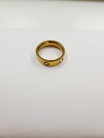 Clover & CZ Band Ring - 18K Gold Plated