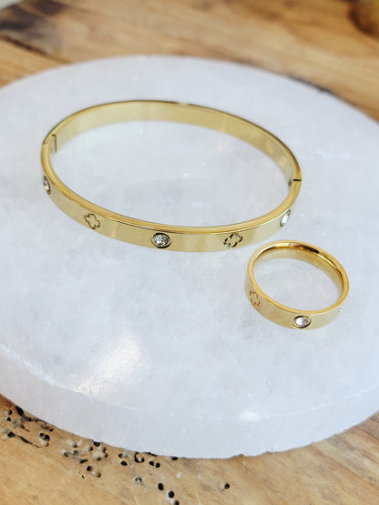 Gold Clover Crystal Bangle & Ring Set
