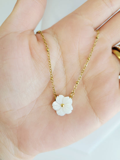 Layered Flower & Pearl Necklace Set – 2 Piece Gold Necklace