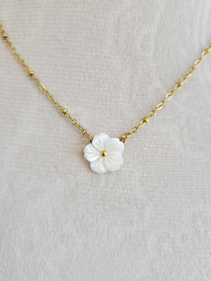 Layered Flower & Pearl Necklace Set – 2 Piece Gold Necklace