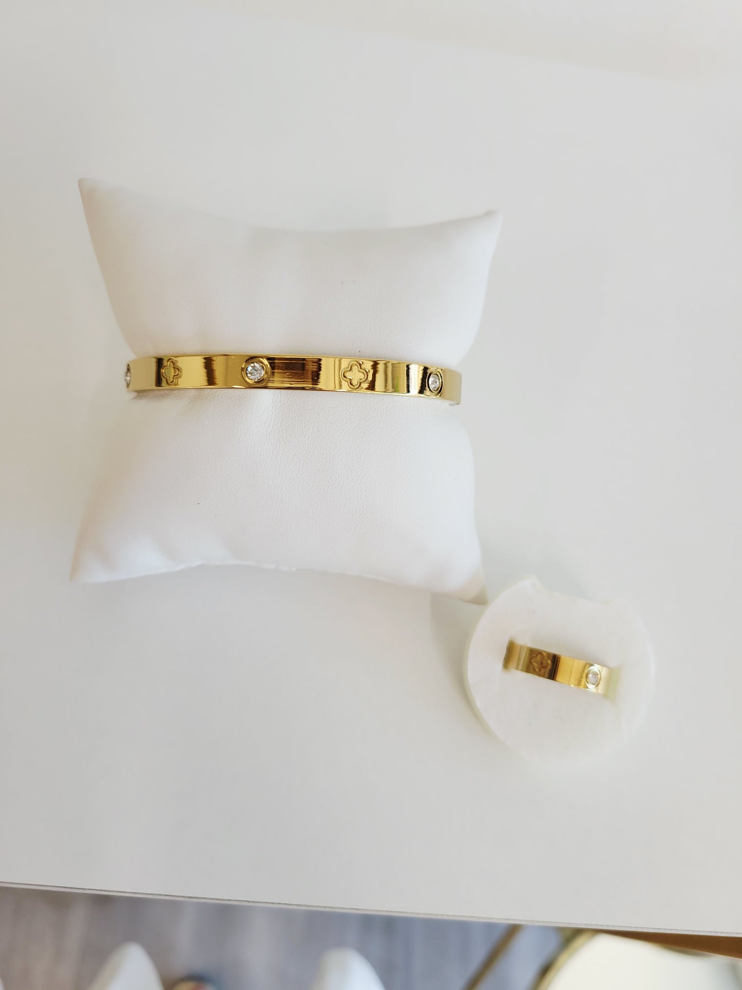Gold Clover Crystal Bangle & Ring Set