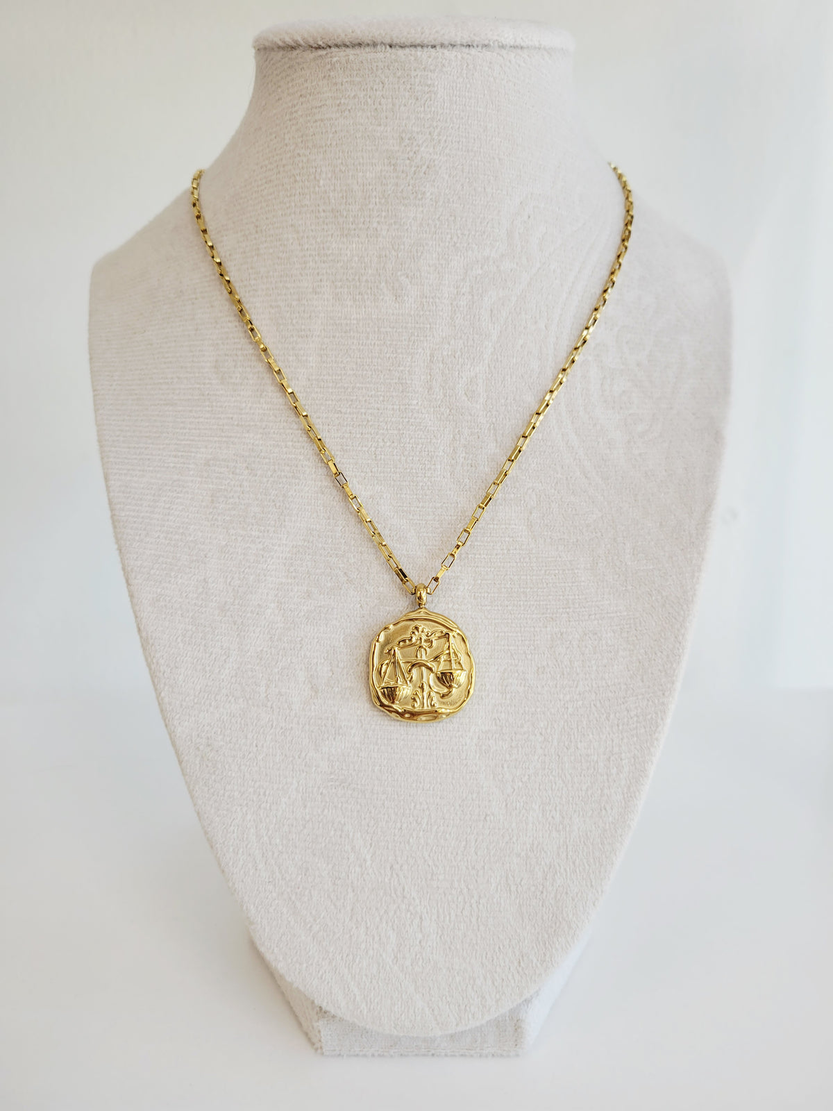 Gold Zodiac Coin Necklace – Choose Your Sign