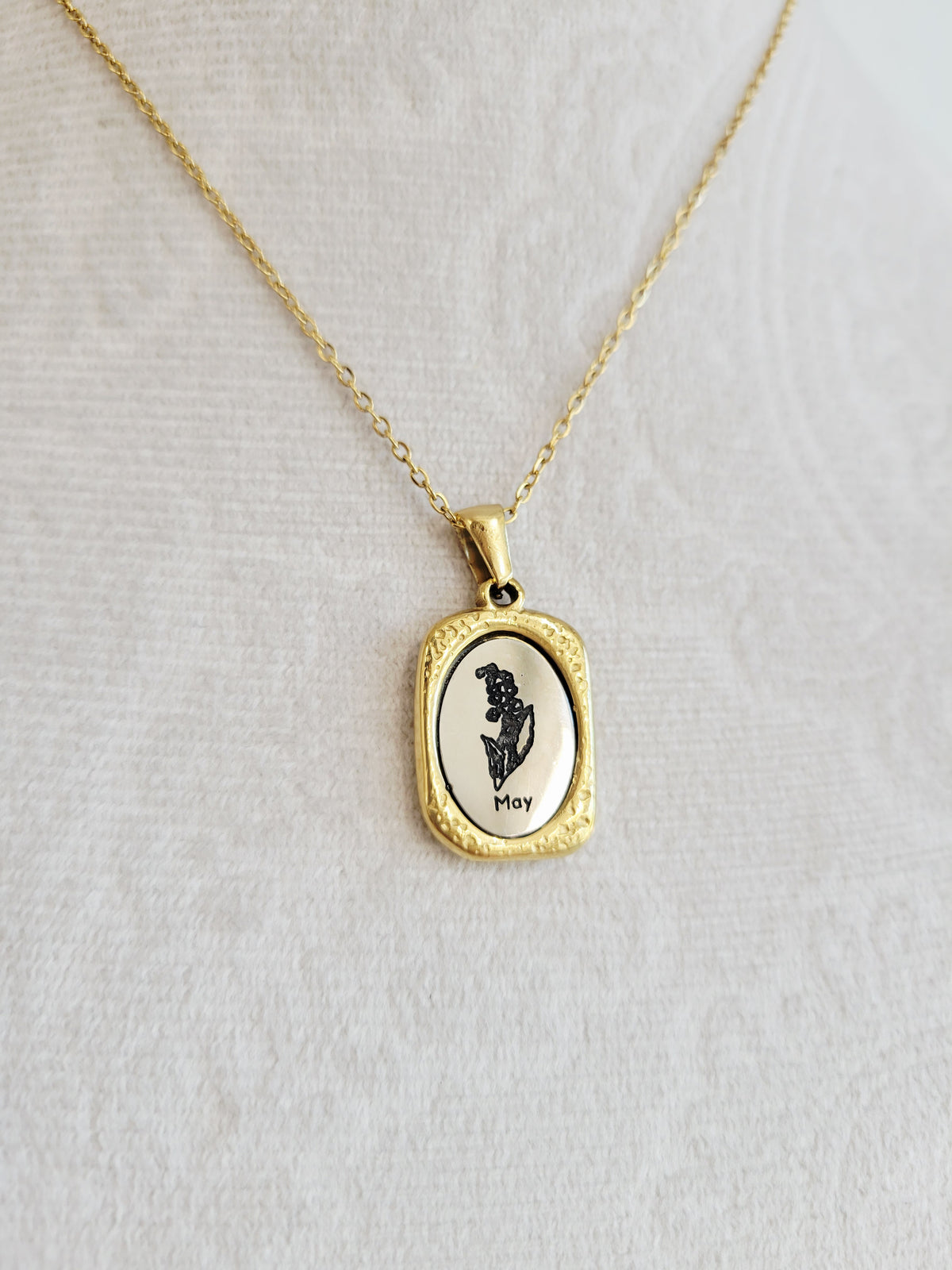 Birth Flower Necklace – Choose Your Birth Month