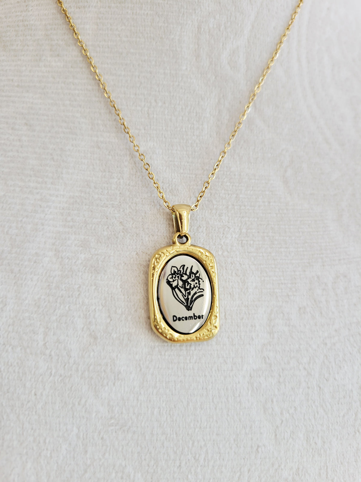 Birth Flower Necklace – Choose Your Birth Month