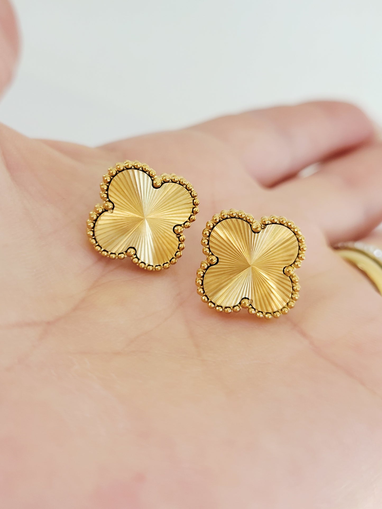 Soleil Lucky Clover Stud Earrings
