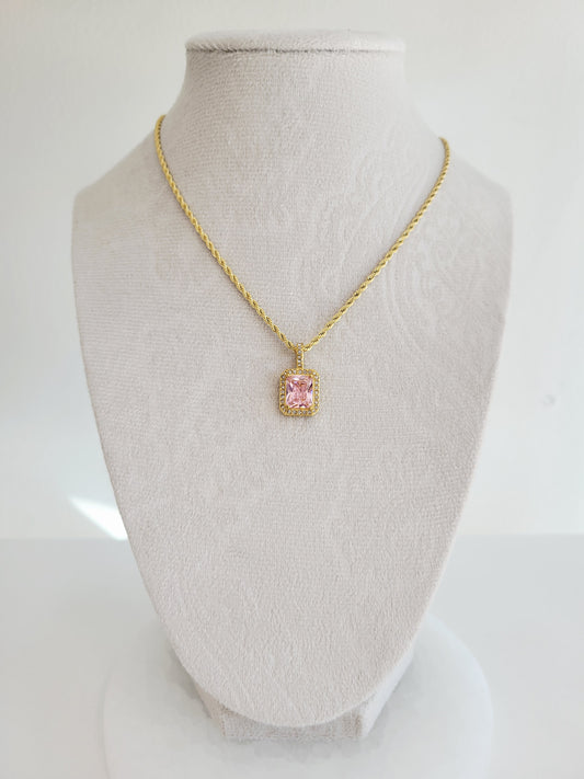 Éclat Crystal Pendant Necklace