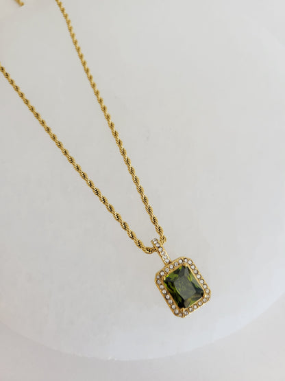 Éclat Crystal Pendant Necklace