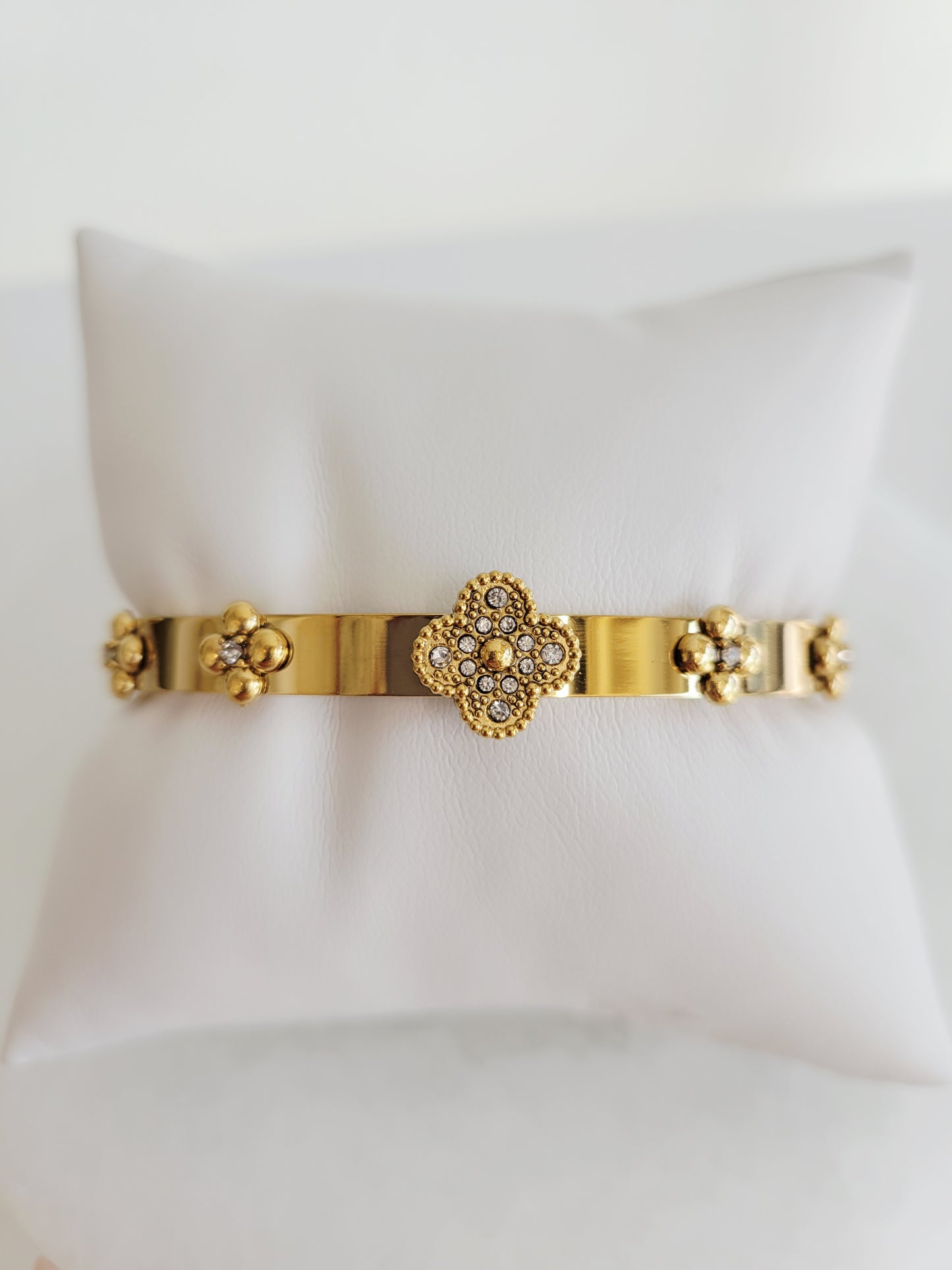 Monaco Crystal Clover Bangle