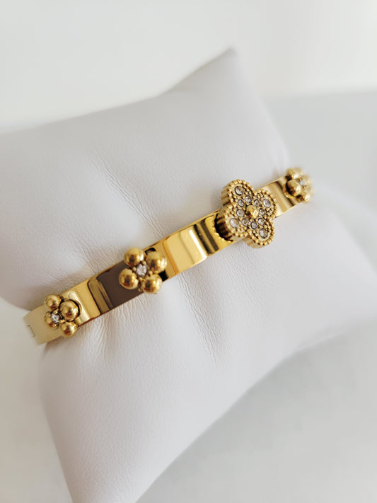 Monaco Crystal Clover Bangle