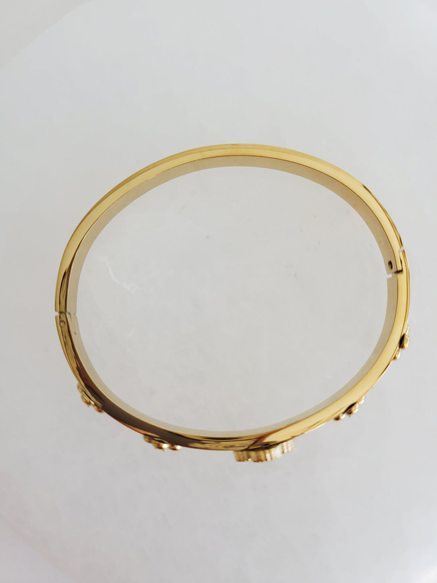 Monaco Crystal Clover Bangle