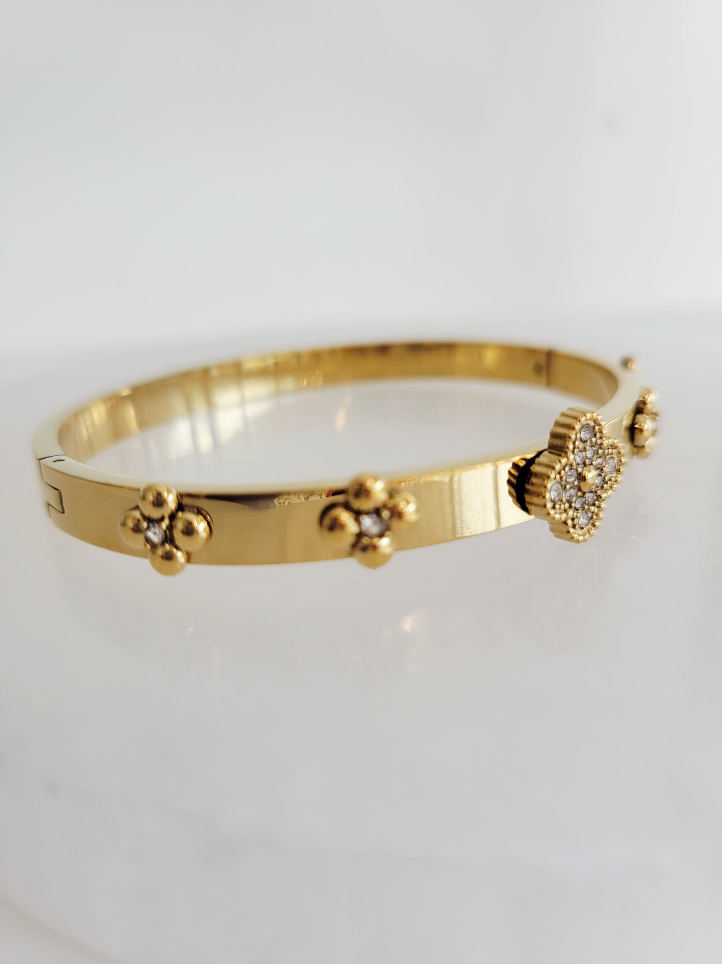 Monaco Crystal Clover Bangle