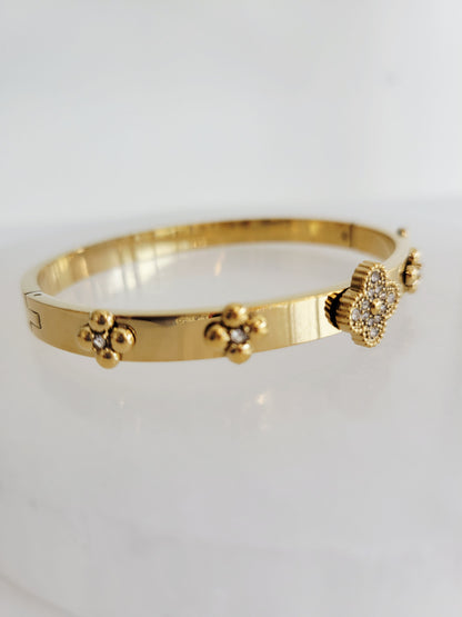 Monaco Crystal Clover Bangle