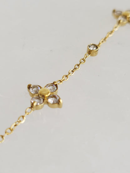 Petite Crystal Clover Bracelet