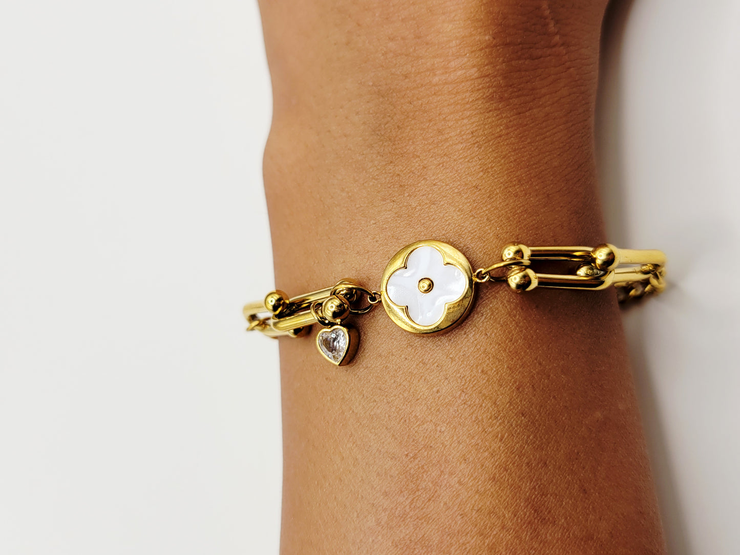 White Clover Paperclip Bracelet – Luxury Waterproof Bracelet