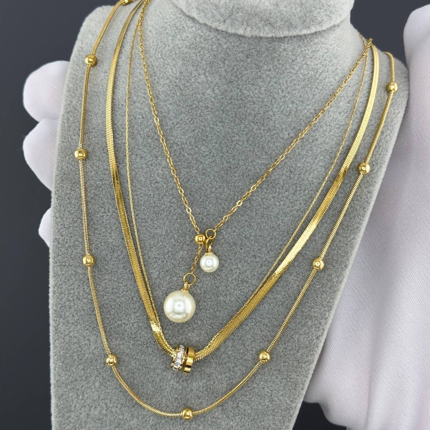 Elegant Chain Necklace in 18K Gold Plated Steel