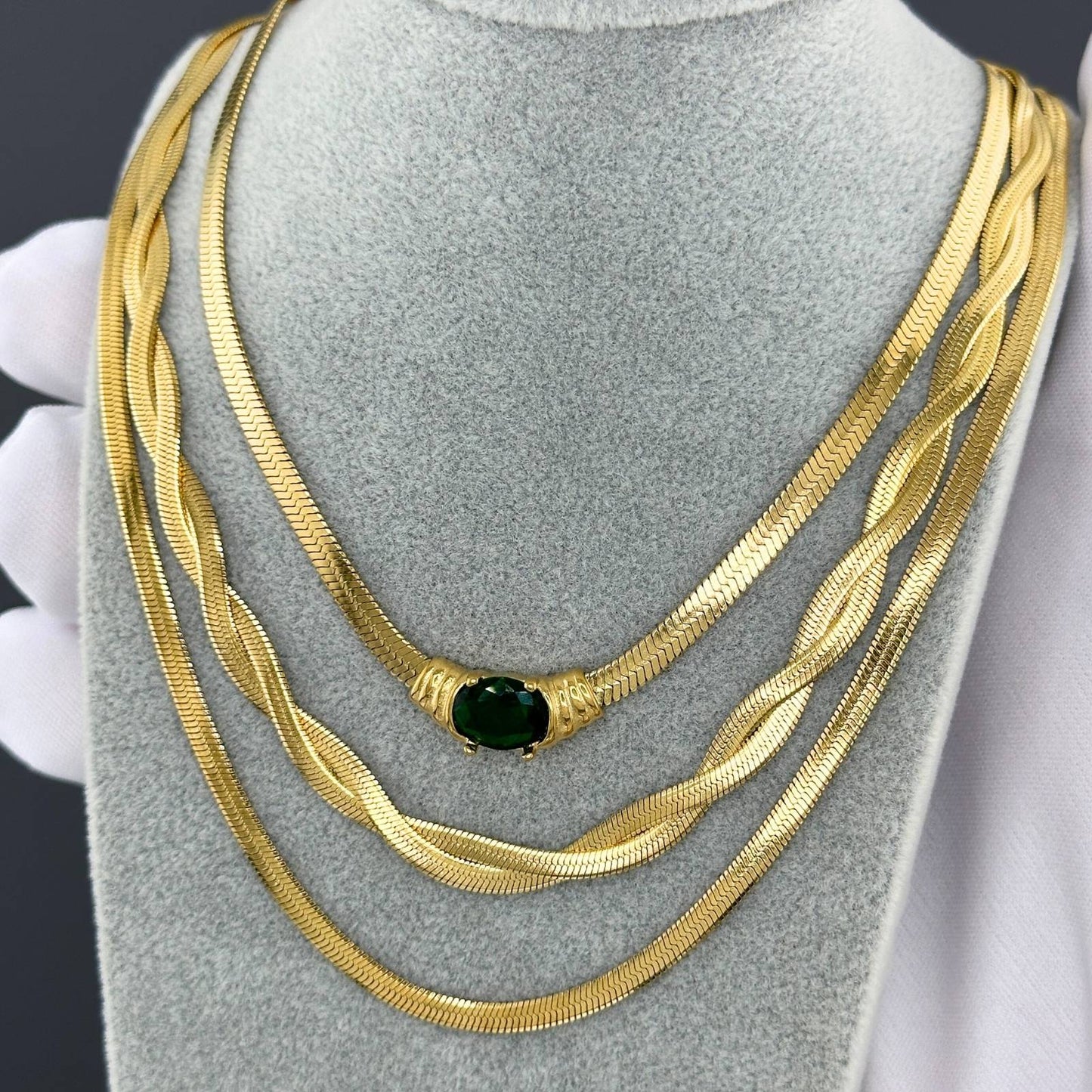 Elegant Chain Necklace in 18K Gold Plated Steel