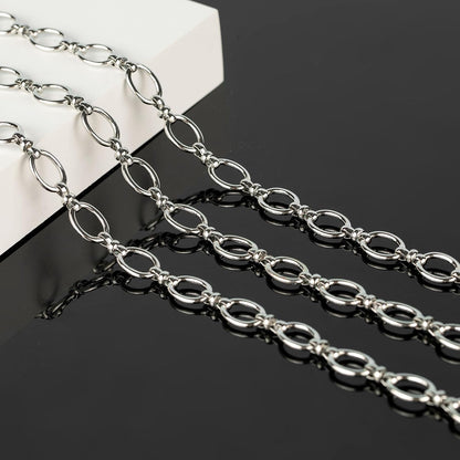 Cadena de plata con círculo abierto 