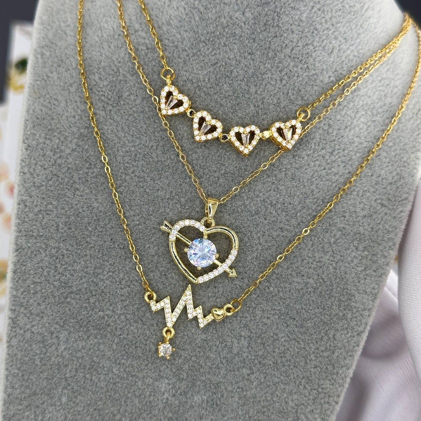 Delicate Heart Charm Necklace in 18K Gold Plated Steel