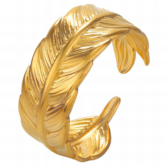 Luxe Nature Leaf Ring in 18K Gold Plated Steel