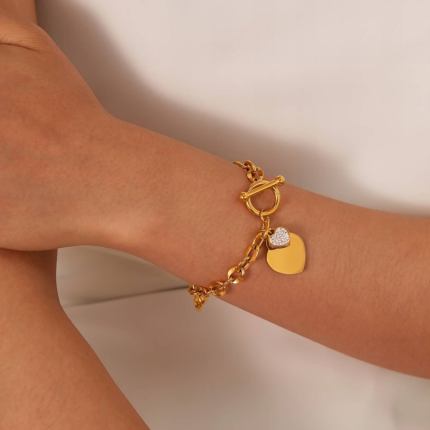 Romantic Double Hearts Bracelet in 18K Gold Plated Steel