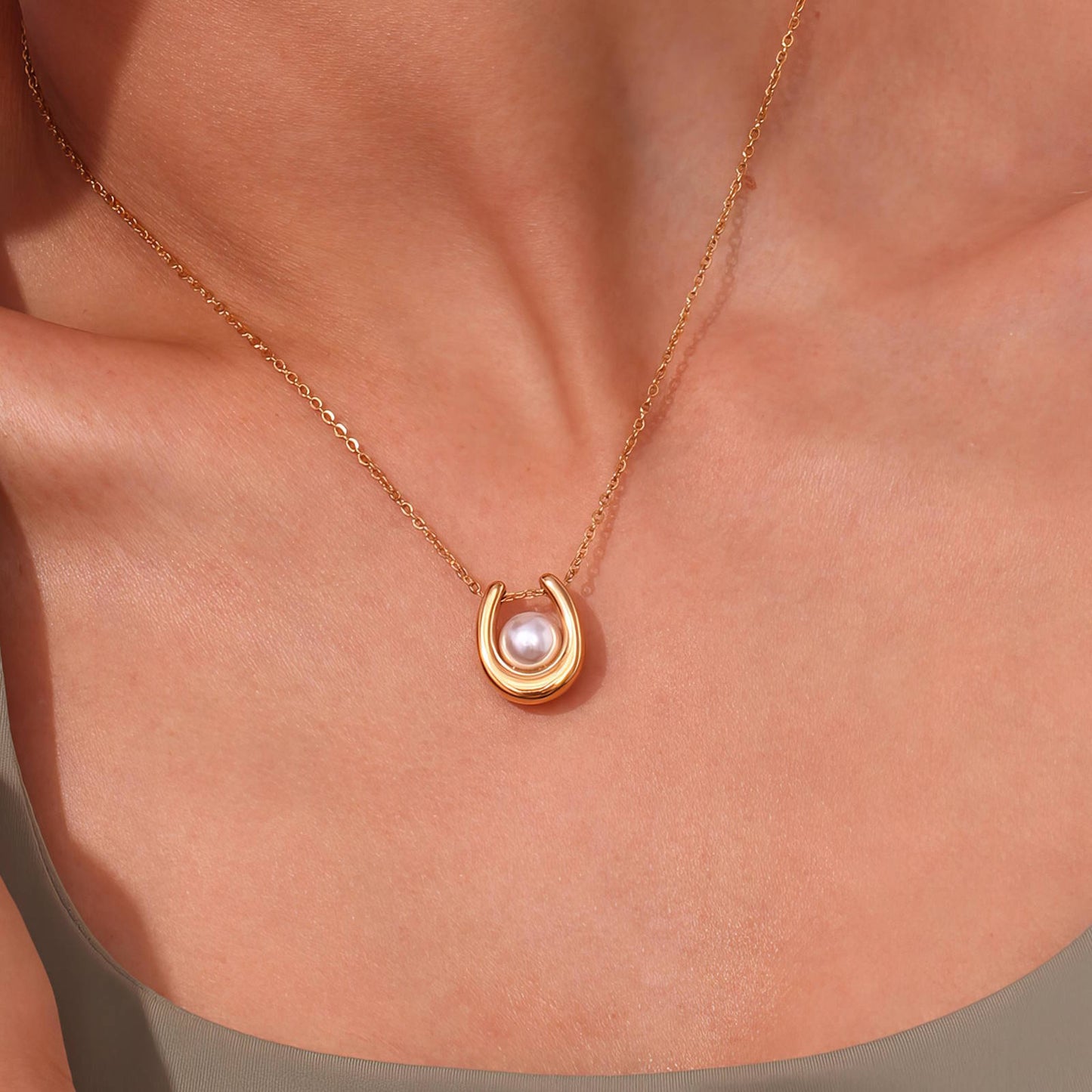 Classic Chain Necklace in 18K Gold Plated Steel