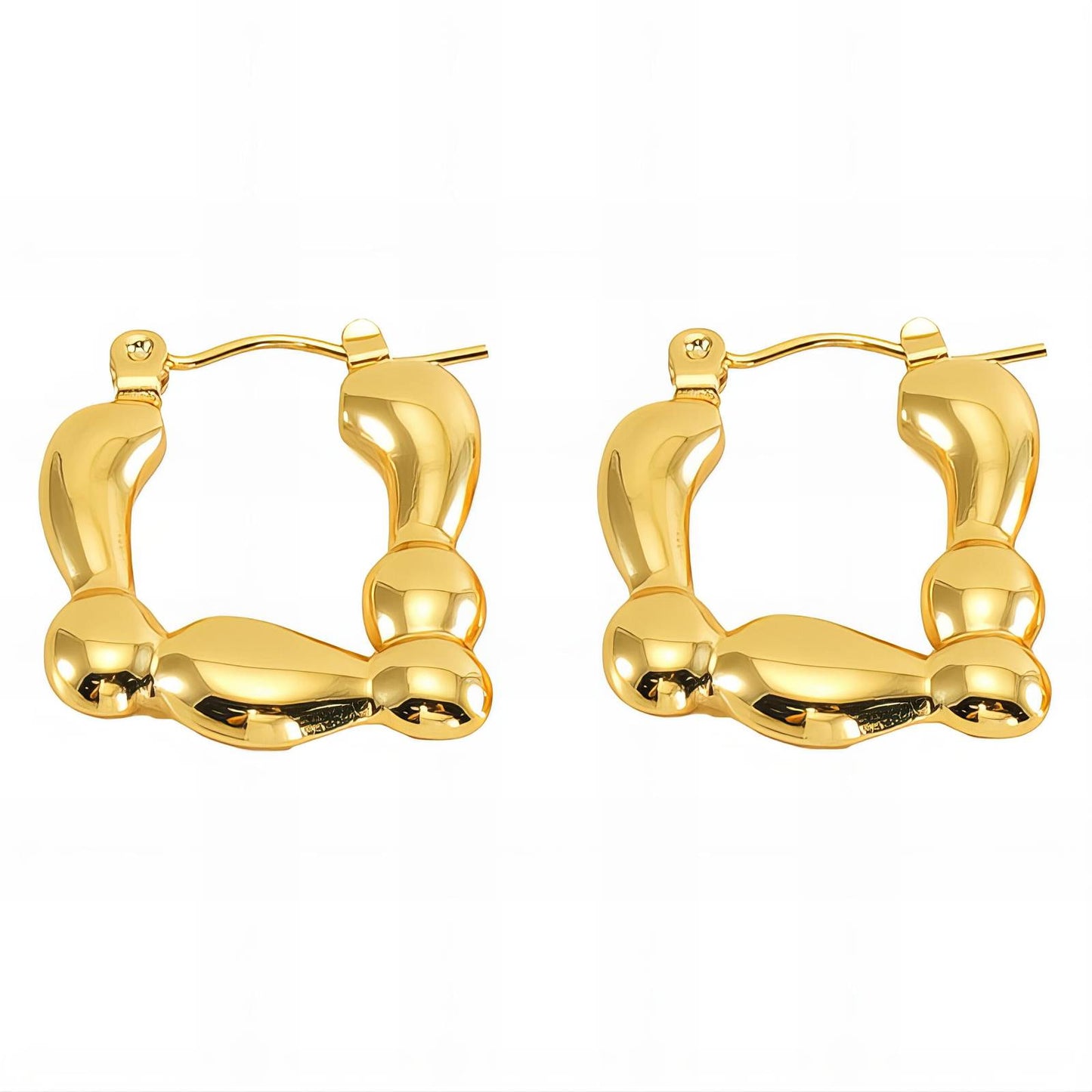 Pendientes de acero inoxidable bañados en oro de 18 quilates.