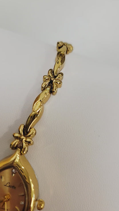 Golden Petal Marquise Watch – Feminine Vintage Detail