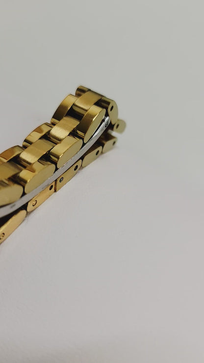 Golden Muse Vintage Watch – Classic Quartz Elegance
